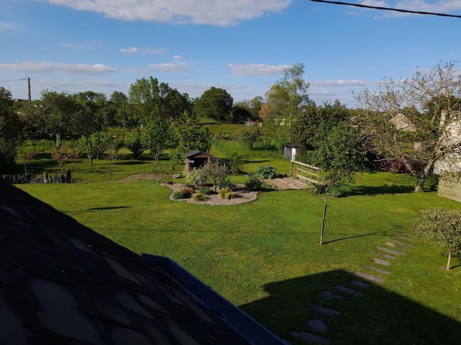 Chambre Dans Un Ecrin De Verdure Angrie Buitenkant foto