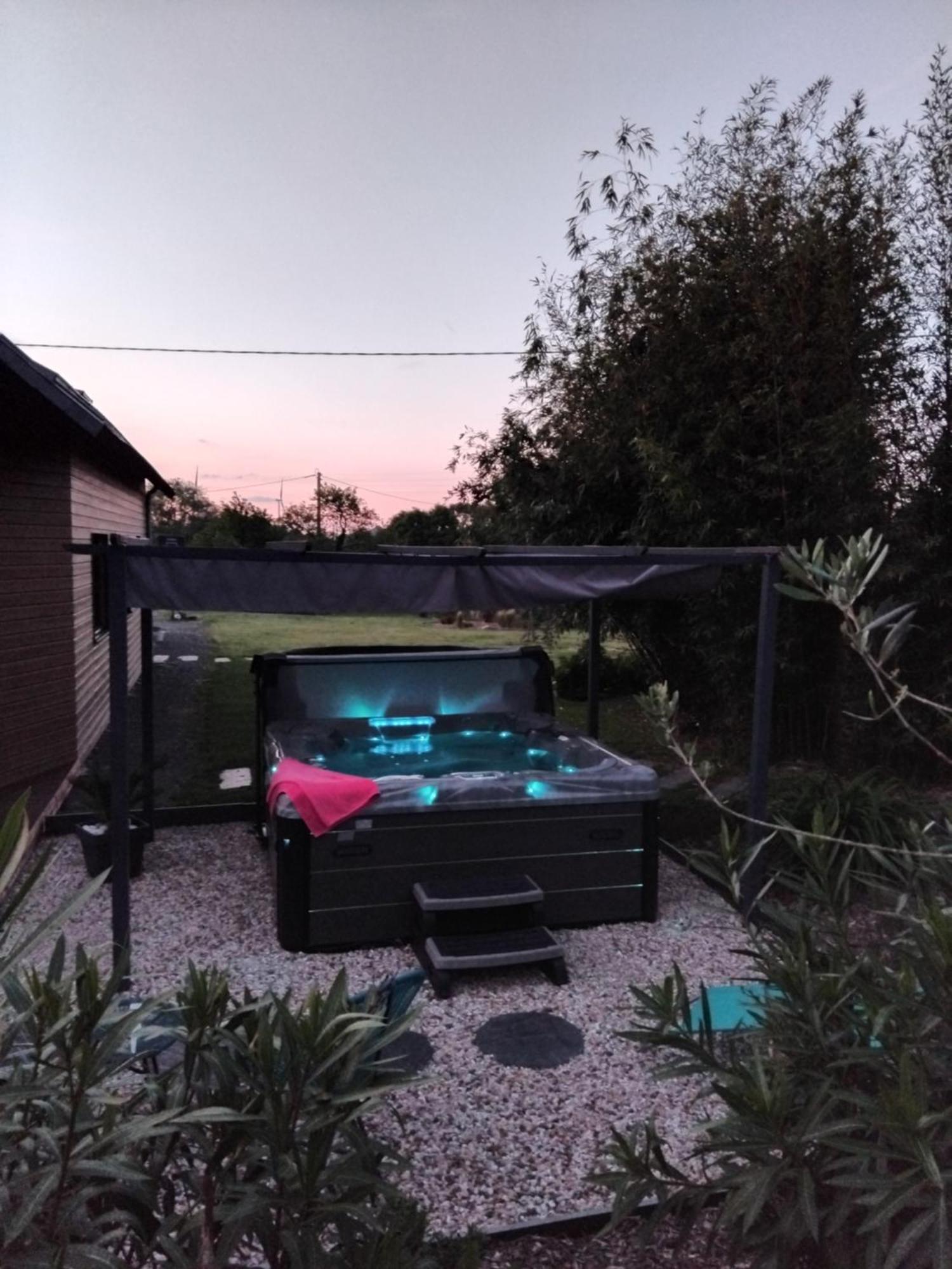 Chambre Dans Un Ecrin De Verdure Angrie Buitenkant foto